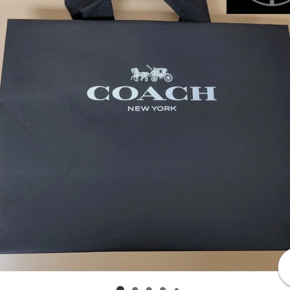 2 COACH NY Logo Reusable Black Paper Shopping Bags Envelope NEW White Dust Bag - Picture 4 of 16